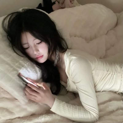 一个叫阿宝的男孩